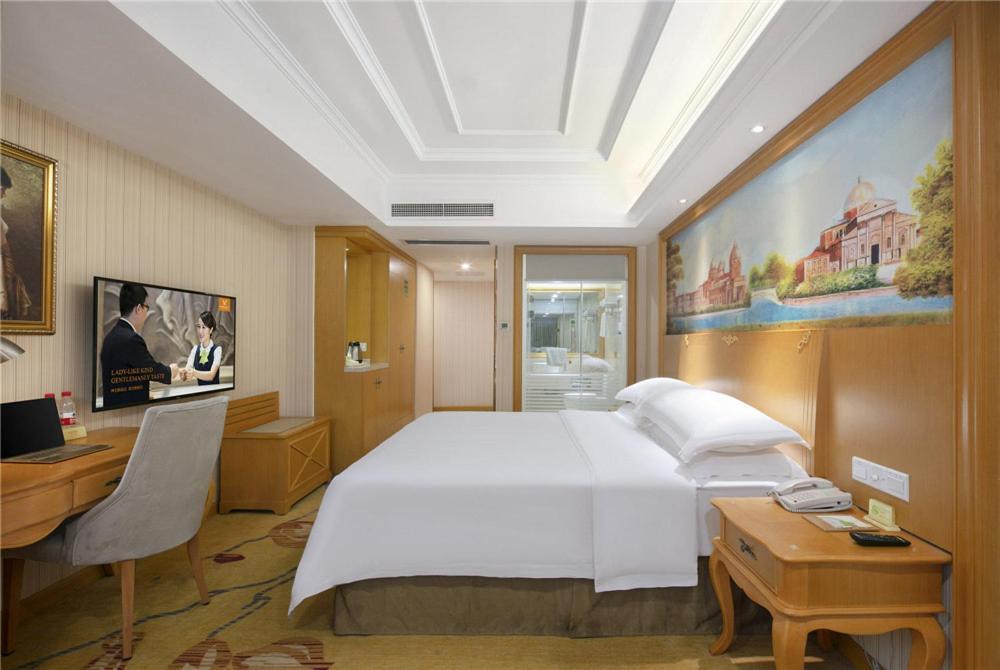 Vienna Hotel Zhengzhou Zhongyuan Futa Zewnętrze zdjęcie